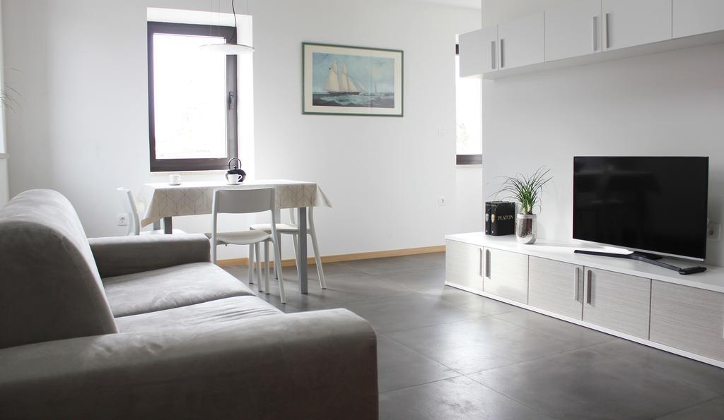 Loft And Palma Apartments Koper Bagian luar foto